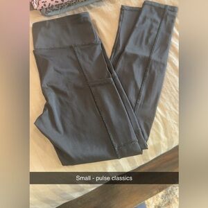 Pulse Black Leggings